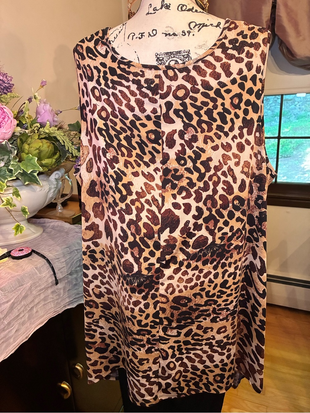 Slinky Brand 3X 2 Piece Leopard Sharkbite Tunic Top Black Pants Set - Picture 7 of 15